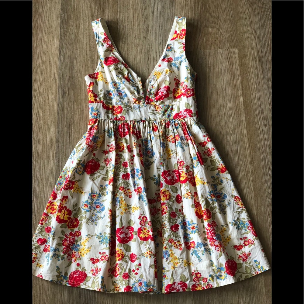 🎆 Forever 21 Floral Dress